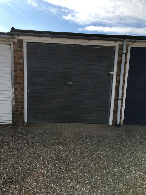 Property photo 1 of 3