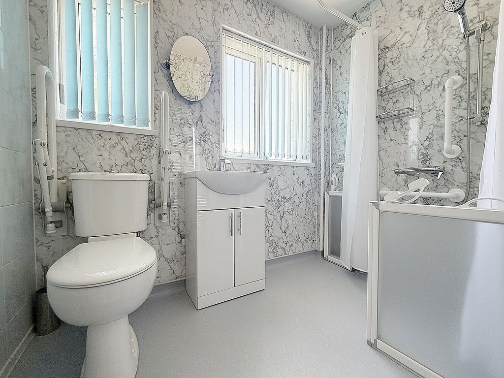 Property photo 3 of 30 Shower Room
