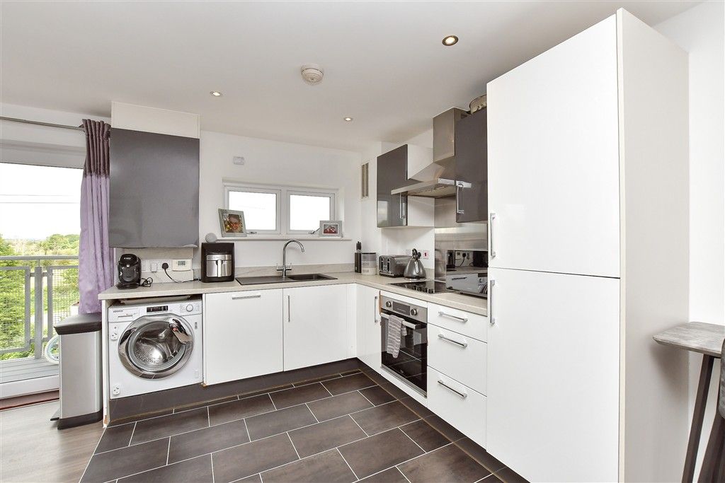 Property photo 1 of 11 Kitchen/ Living Area
