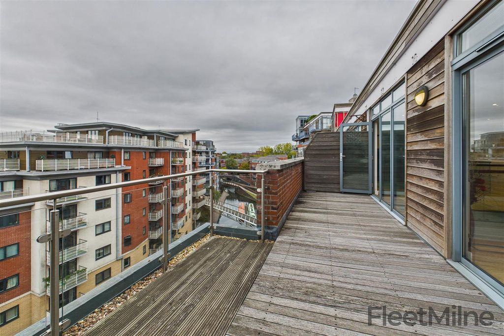 Property photo 2 of 26 Balconies/Terraces