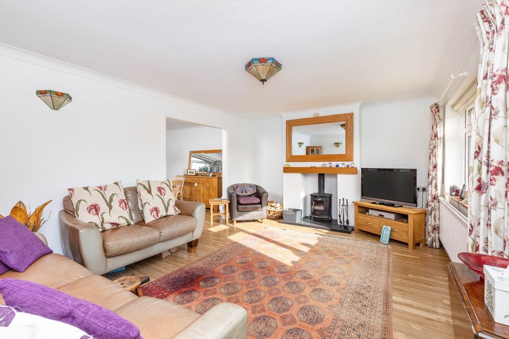 Property photo 2 of 16 4982734