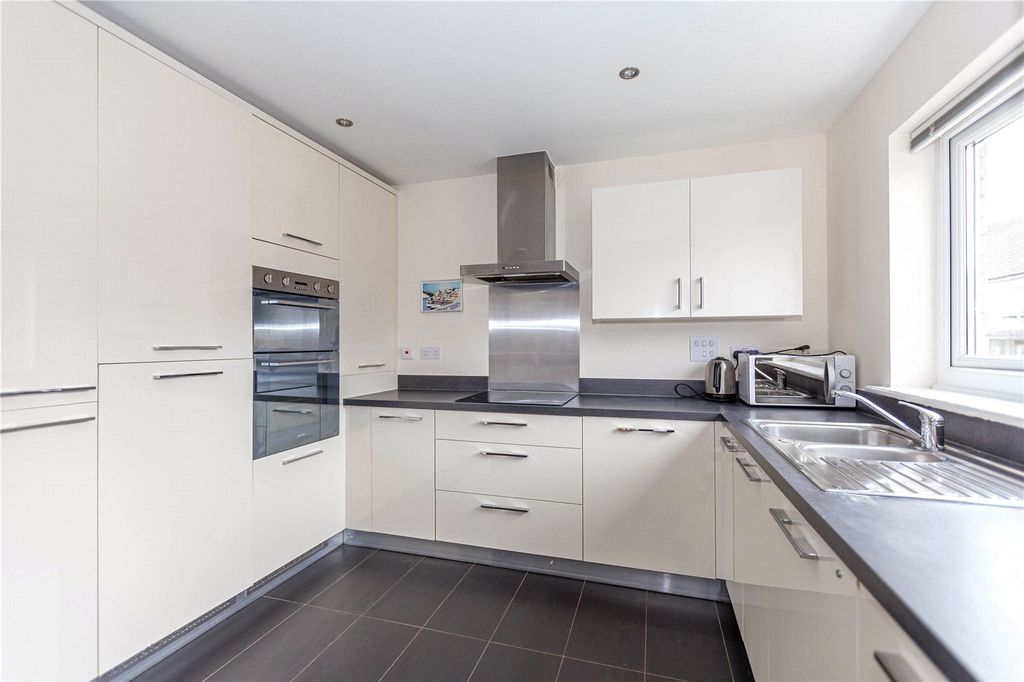 Property photo 1 of 22 Picture No. 30