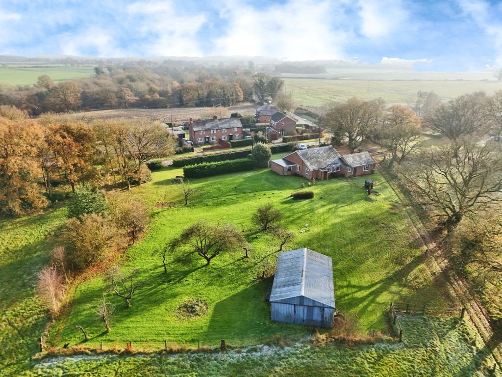 Property photo 1 of 26 3747072