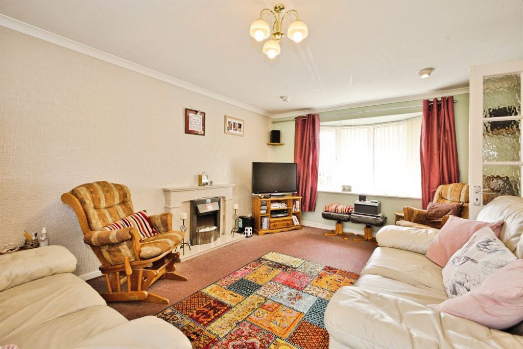 Property photo 3 of 19