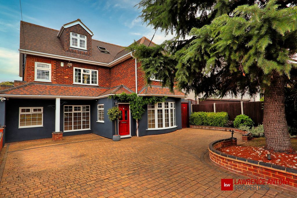 Property photo 3 of 50