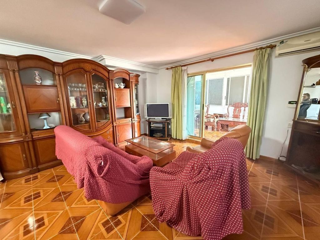 Property photo 3 of 36