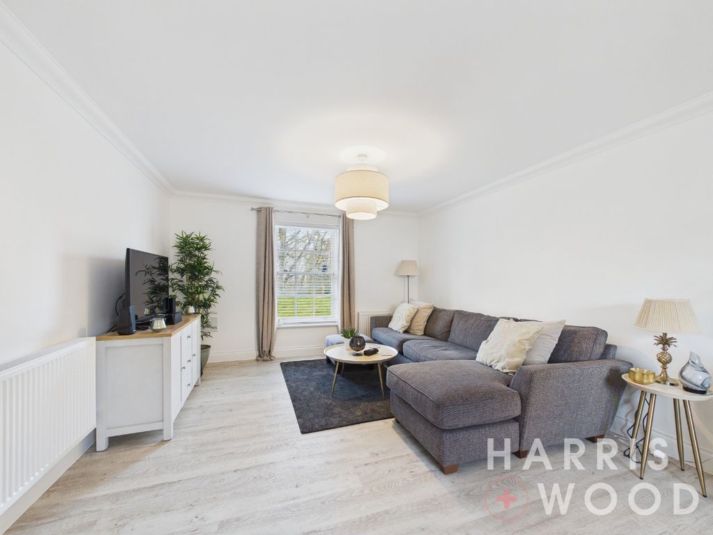 Property photo 3 of 18 4694003