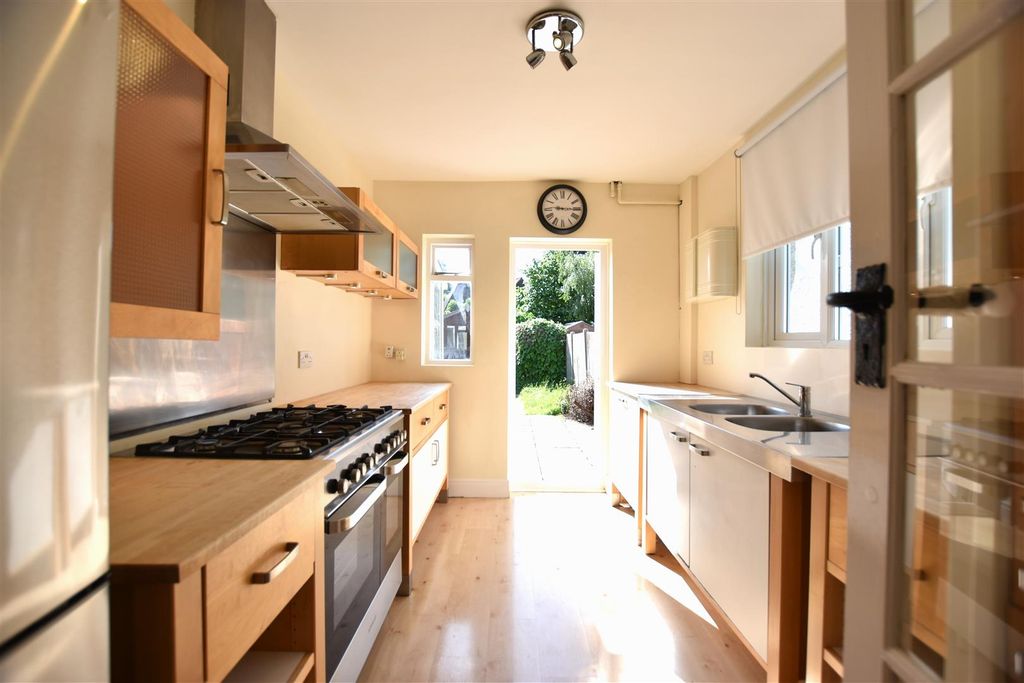 Property photo 3 of 13 Kitchen.Jpg