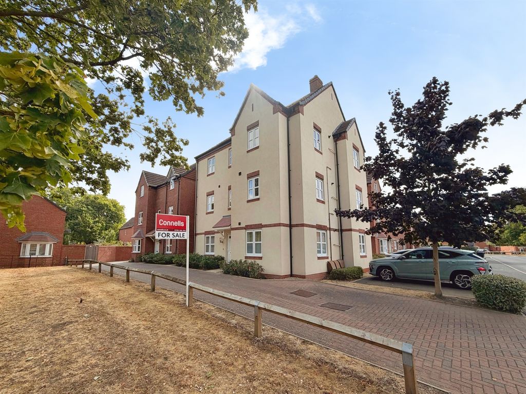 Property photo 1 of 18