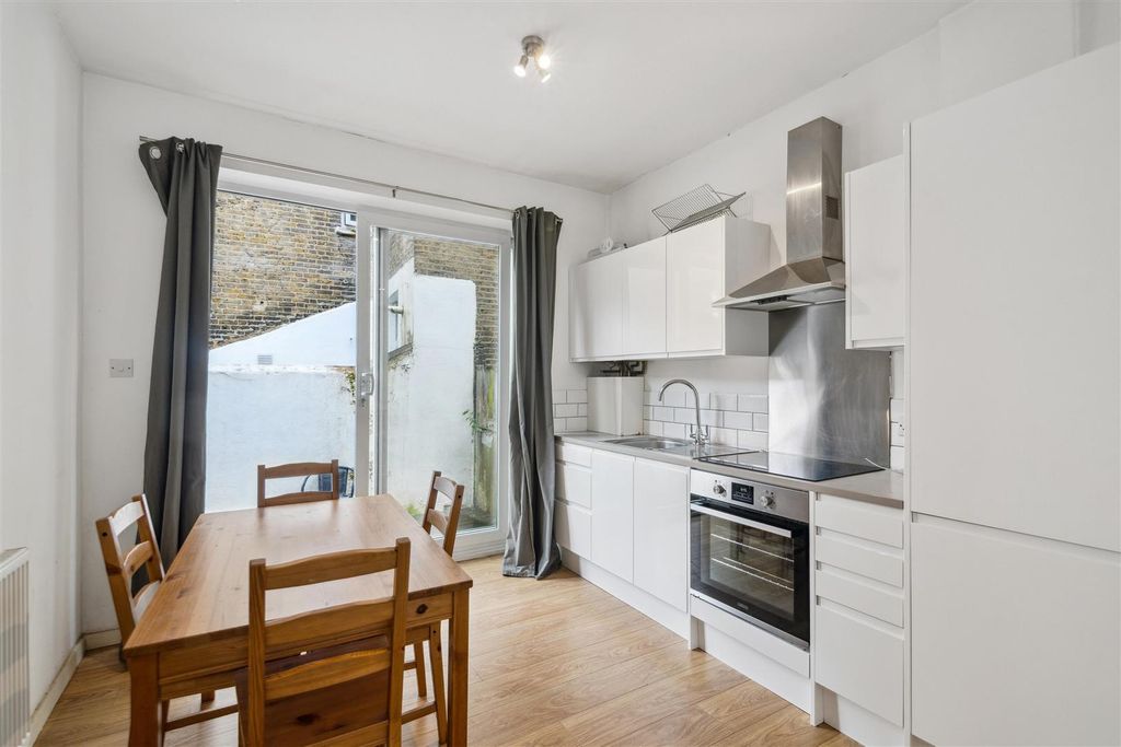Property photo 2 of 10 3.Jpg