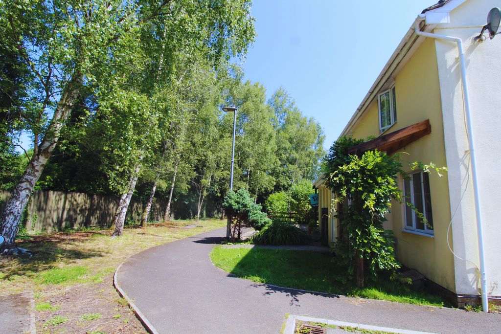 Property photo 2 of 18 Front B.