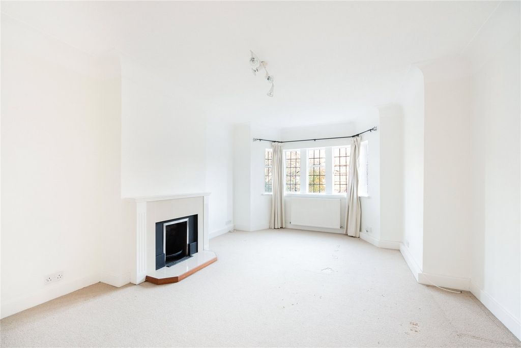 Property photo 1 of 17 Picture No. 04