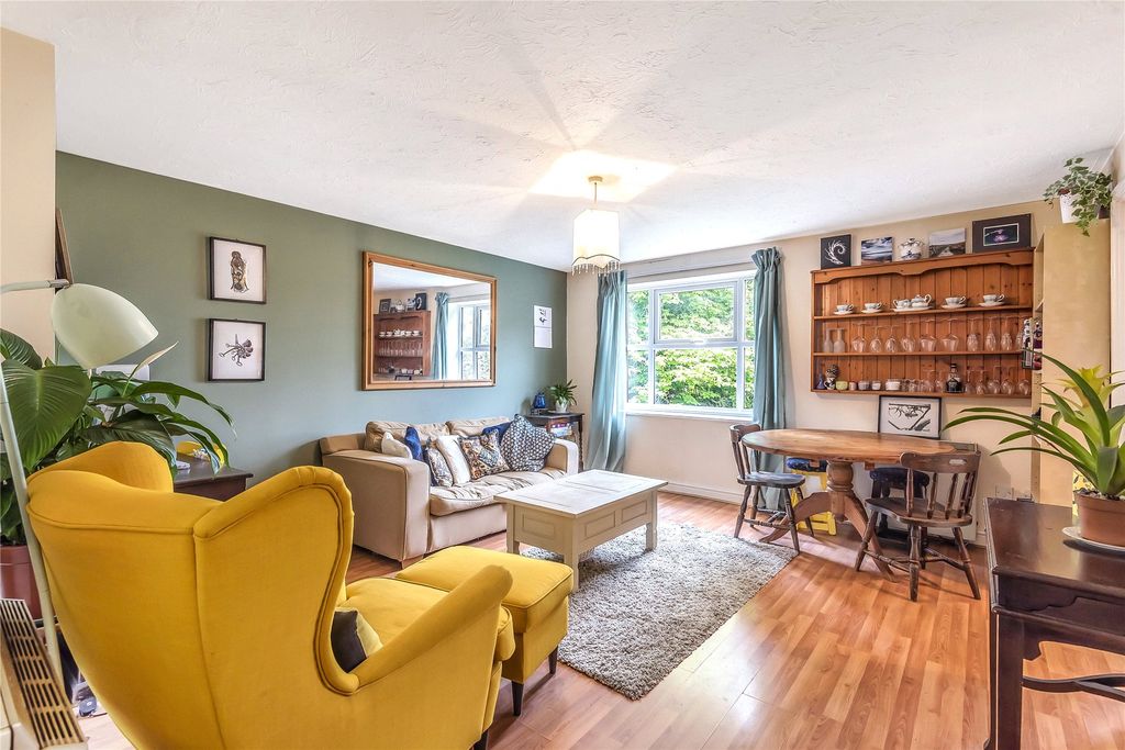 Property photo 2 of 6 Picture No. 02