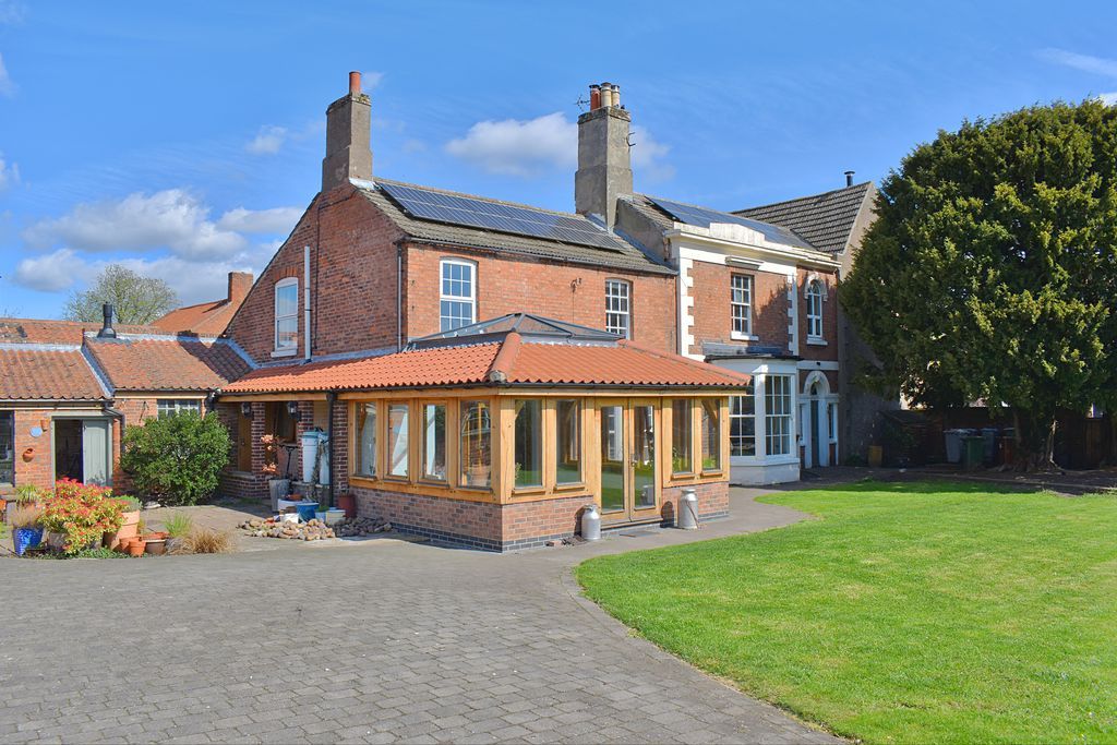 Property photo 1 of 21 Photo 1