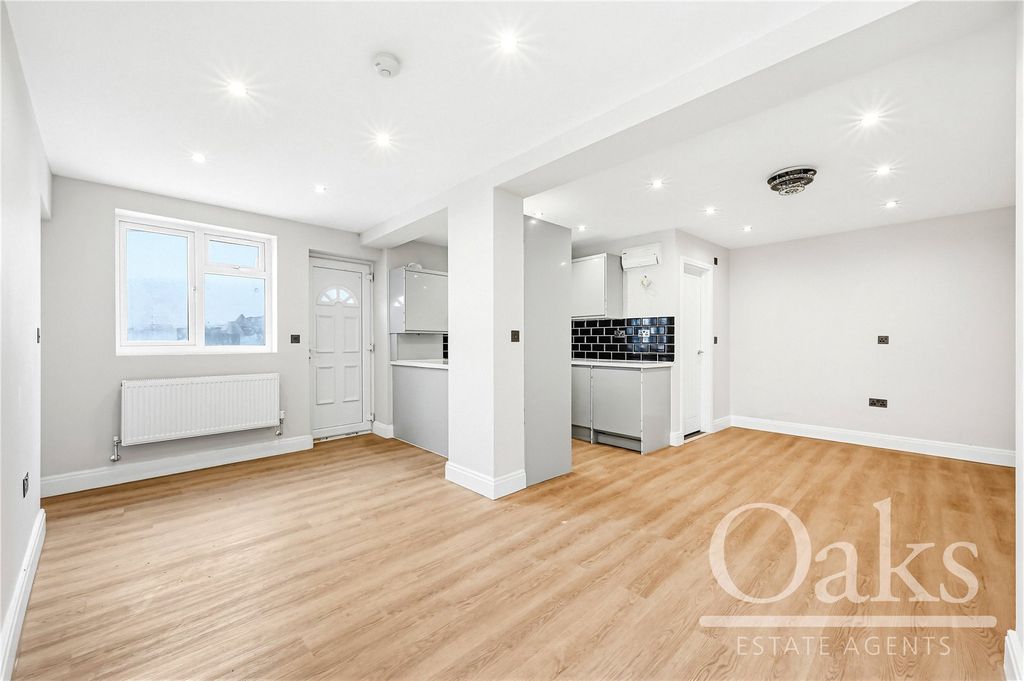 Property photo 3 of 9 Picture No. 04