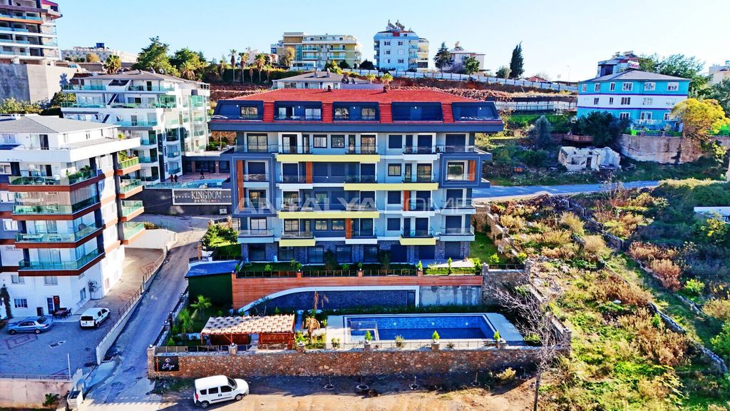 Property photo 2 of 13