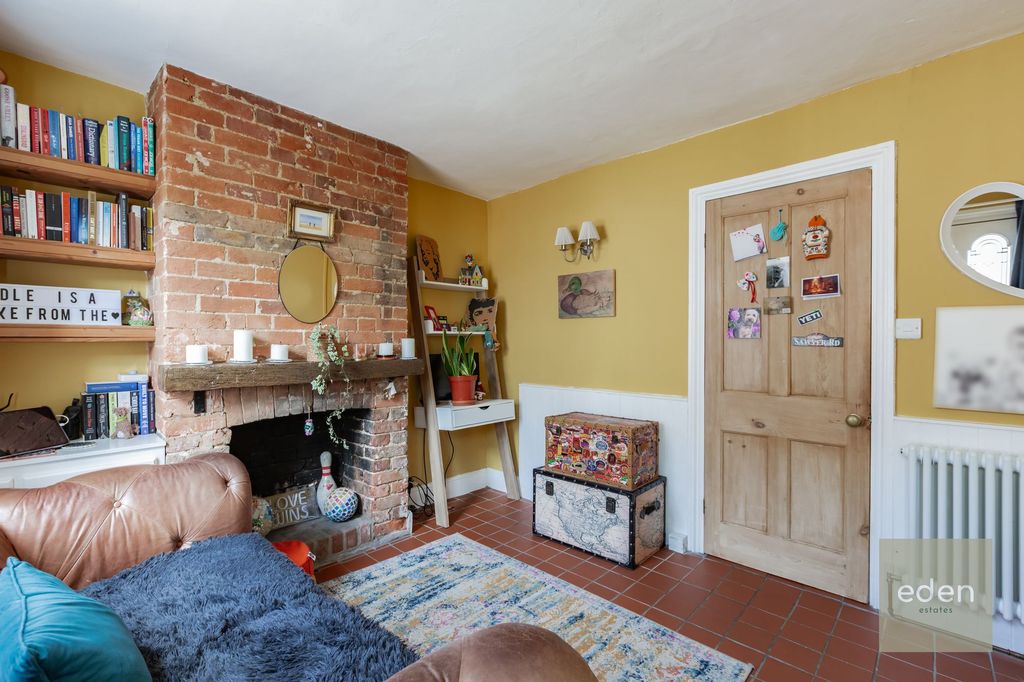 Property photo 3 of 14