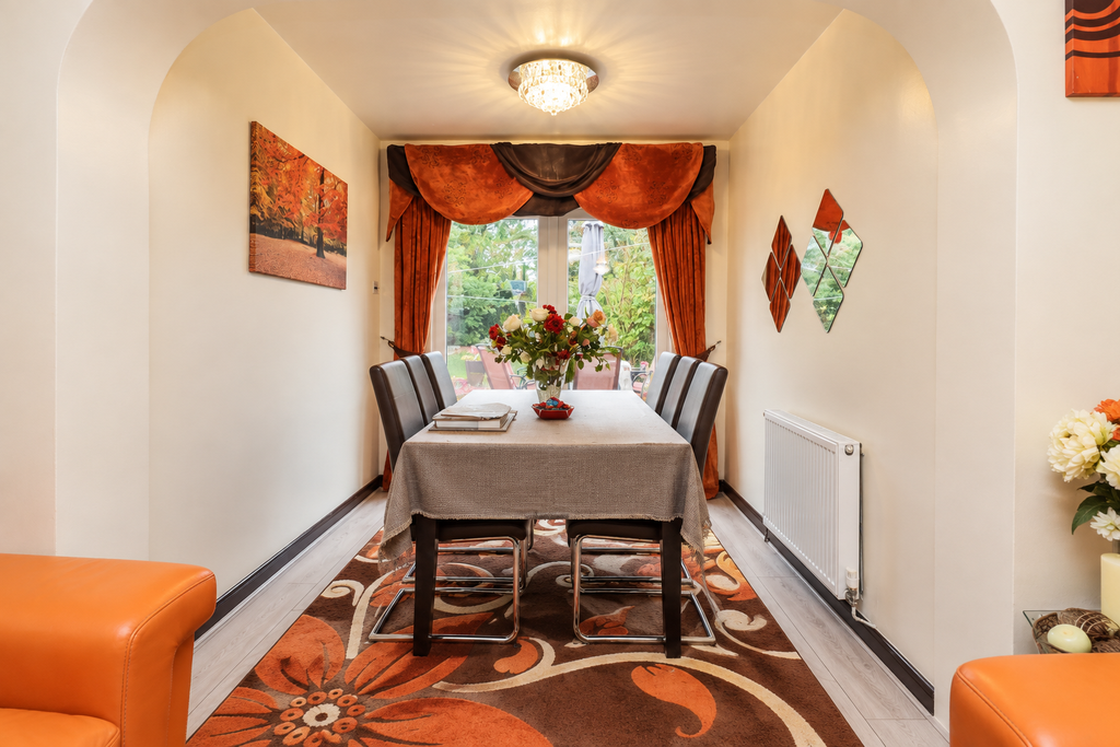Property photo 3 of 21 Dining Room