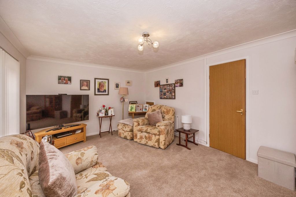 Property photo 3 of 20 Pbox-Img.Jpg