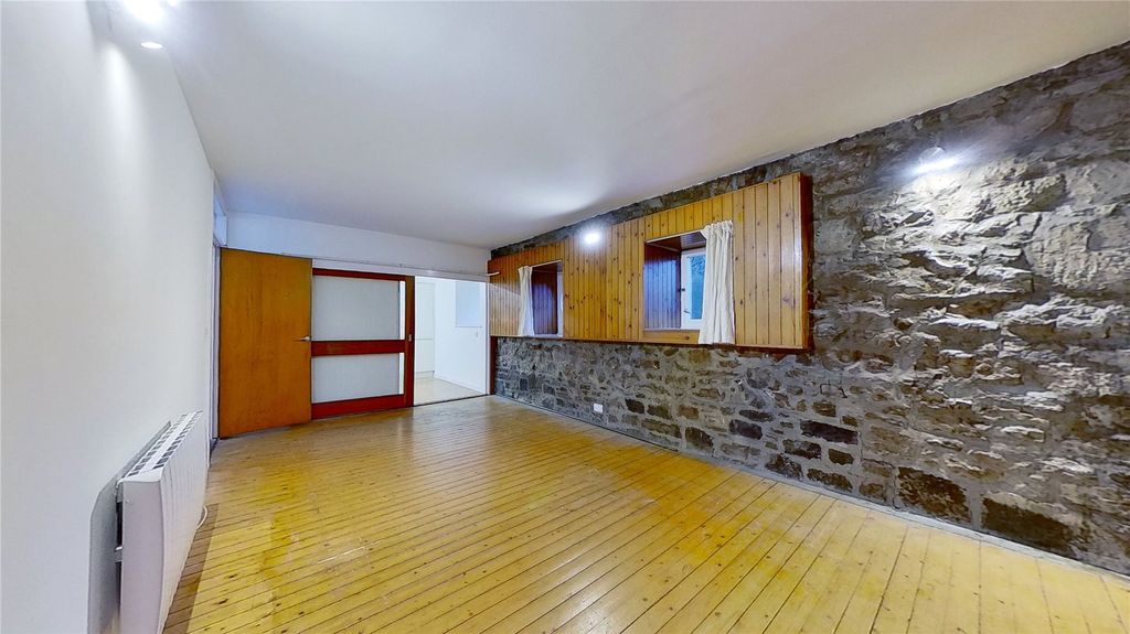 Property photo 2 of 9 Photo 2