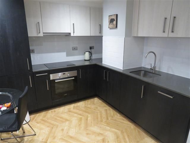 Property photo 3 of 7 Kitchen