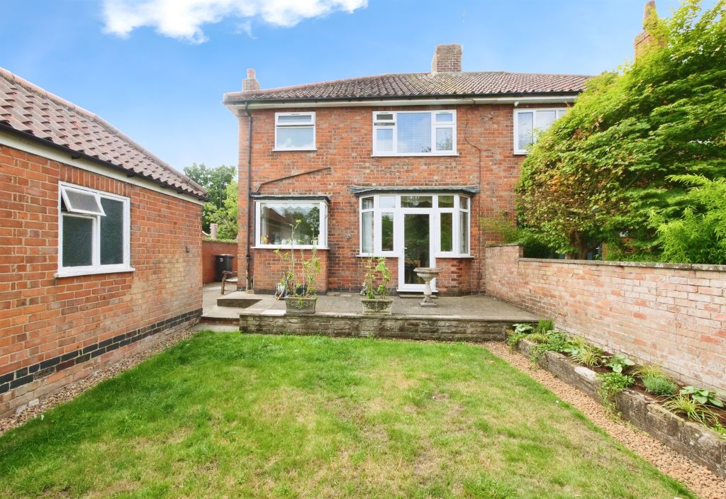 Property photo 3 of 17