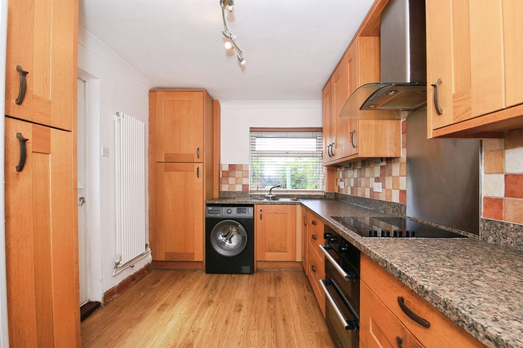 Property photo 2 of 18