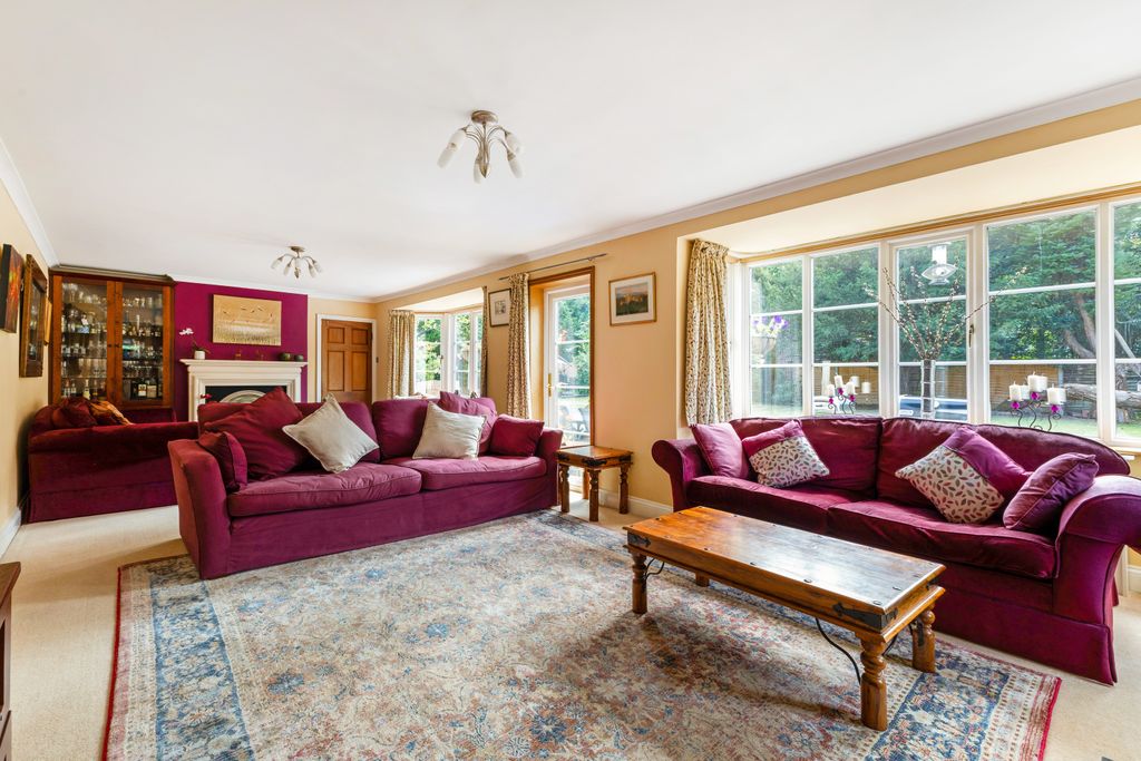 Property photo 2 of 12 2