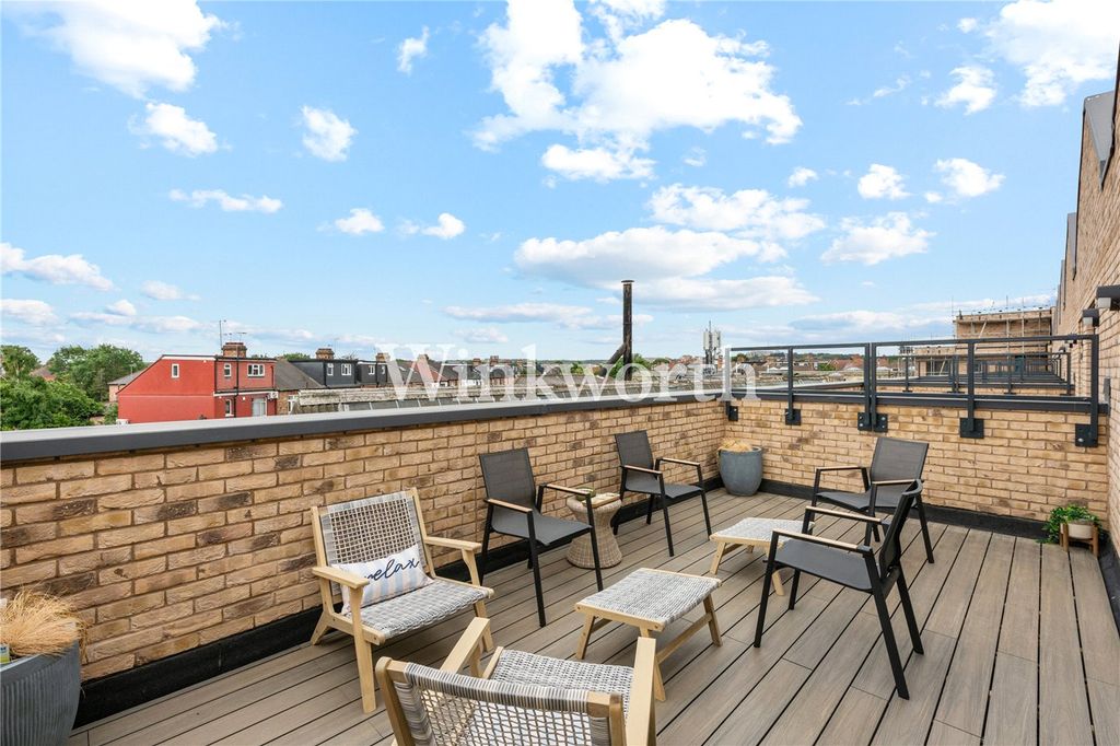 Property photo 1 of 29 Picture No. 24