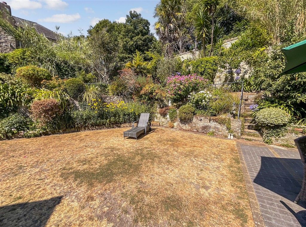 Property photo 1 of 16 Garden*