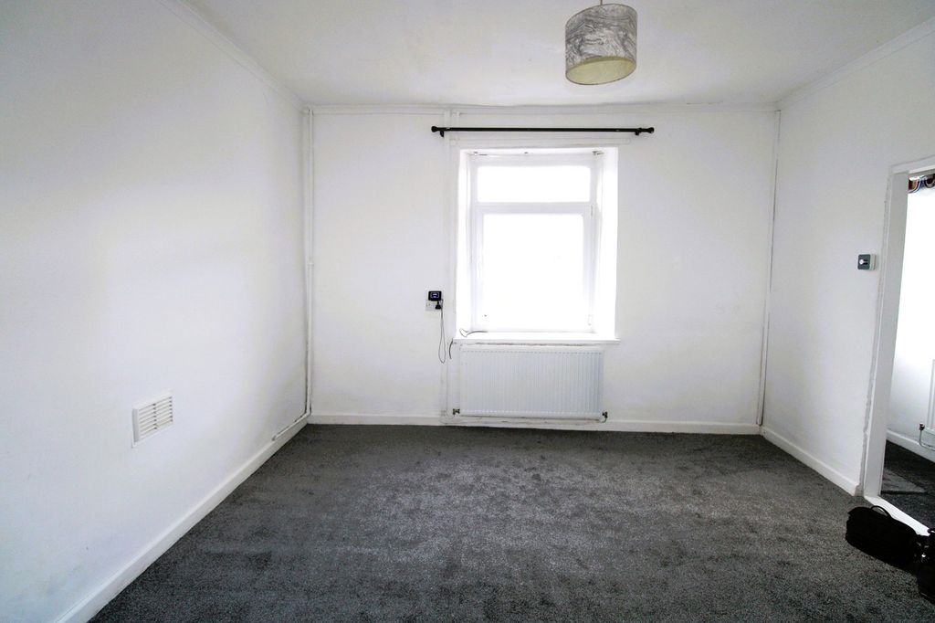 Property photo 3 of 12 Not Specified