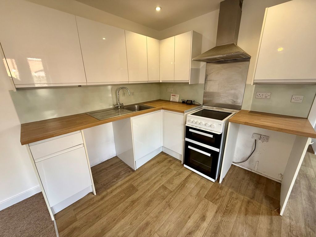 Property photo 2 of 6 45B West Way Kitchen
