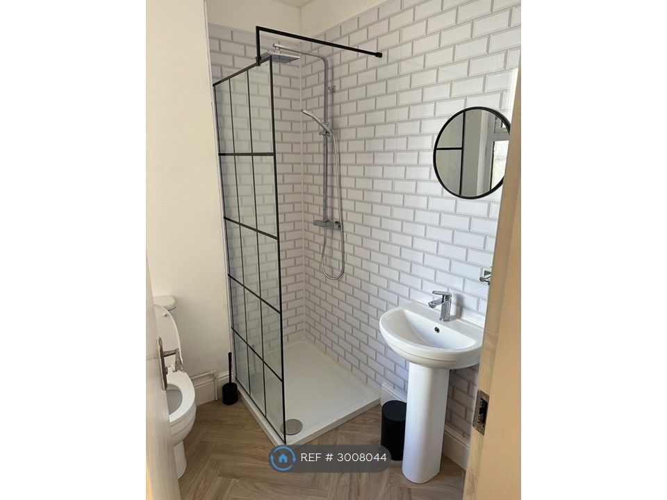 Property photo 3 of 3