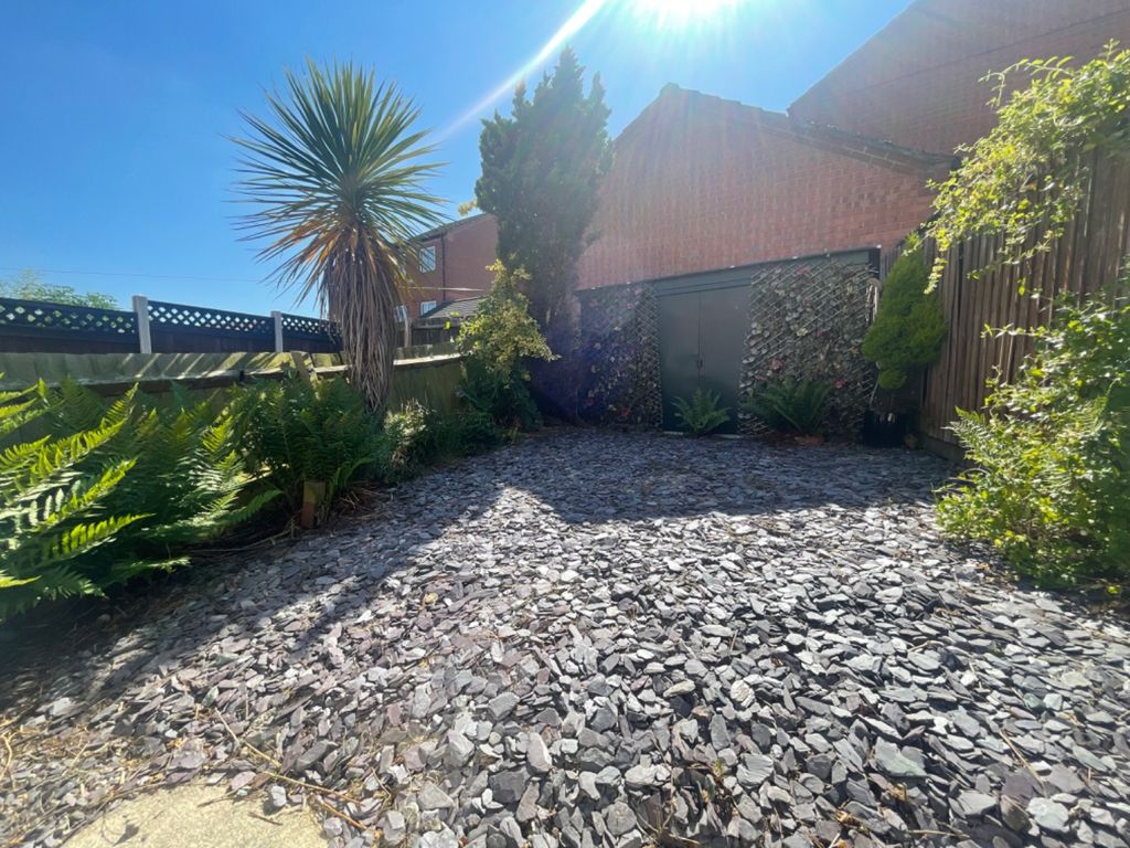 Property photo 1 of 15 2408070