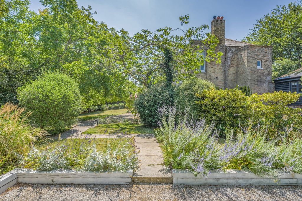 Property photo 3 of 18 Picture No. 34