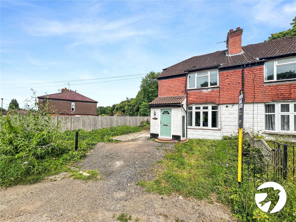 Property photo 1 of 9 External