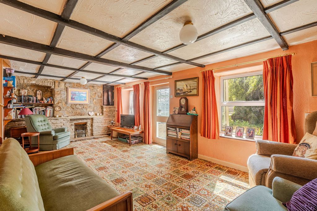 Property photo 2 of 15