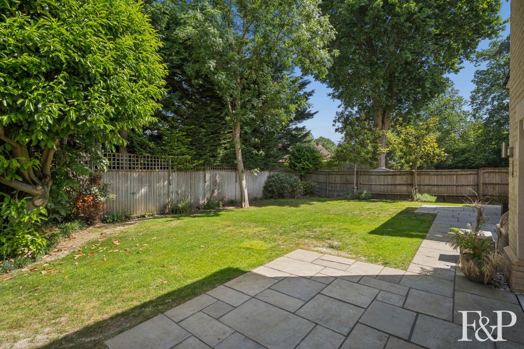 Property photo 3 of 31 4106218