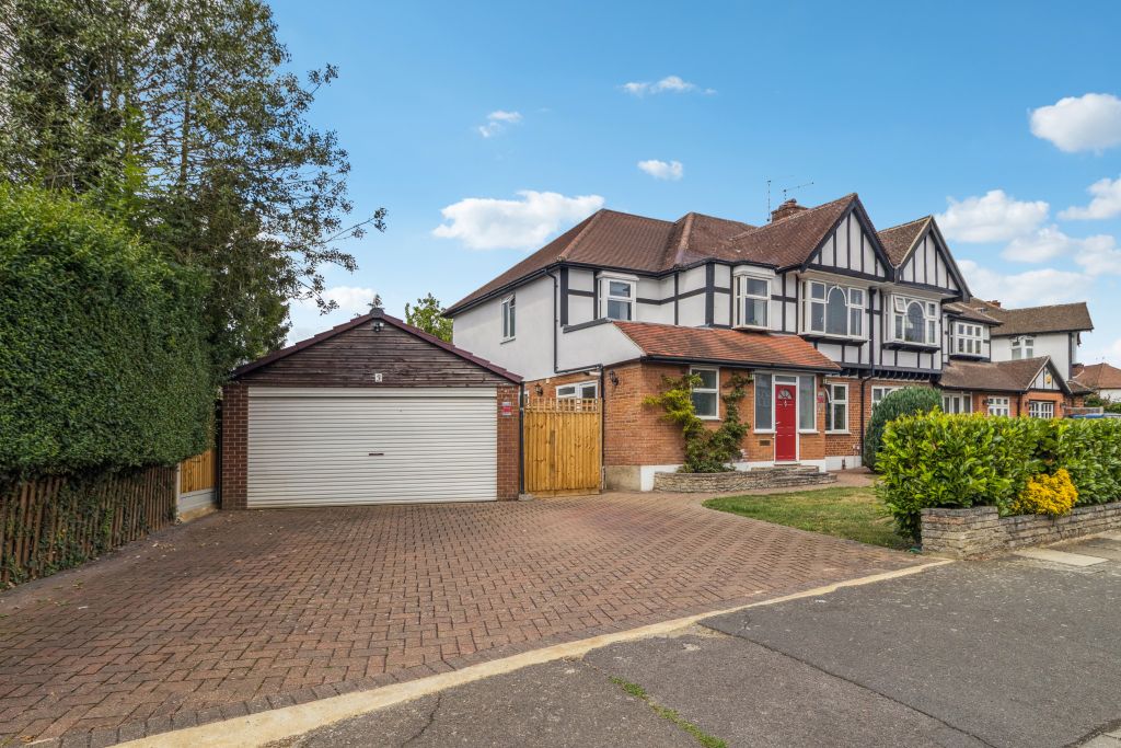 Property photo 1 of 18
