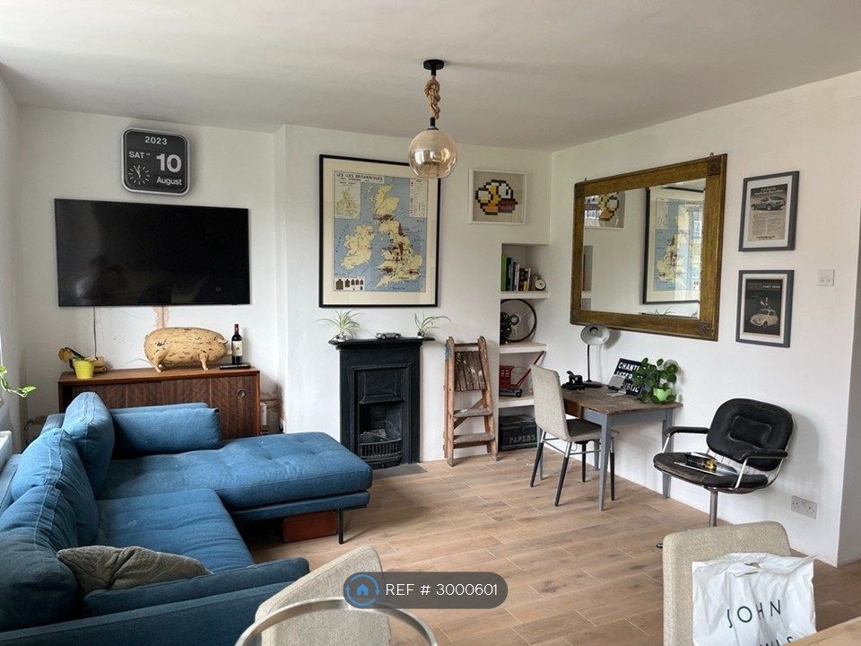 Property photo 1 of 7 Litchen Lounge