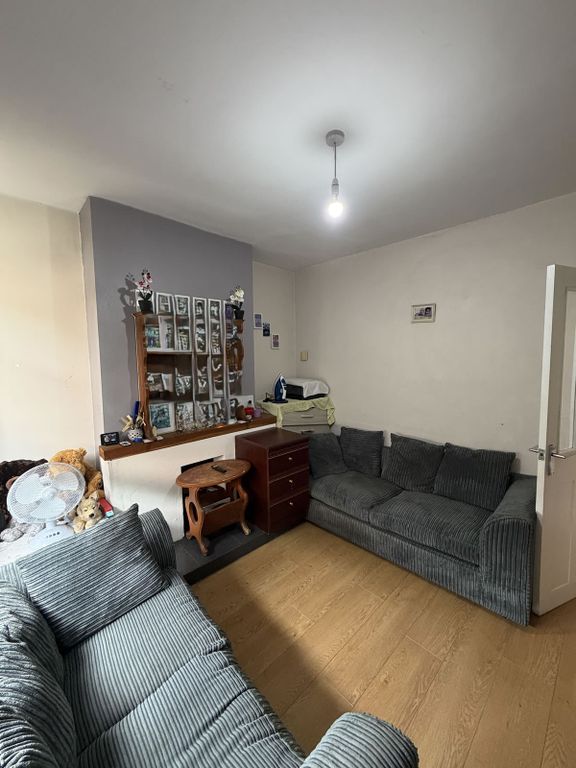 Property photo 2 of 11 Arnd95956Img_0487.Jpg