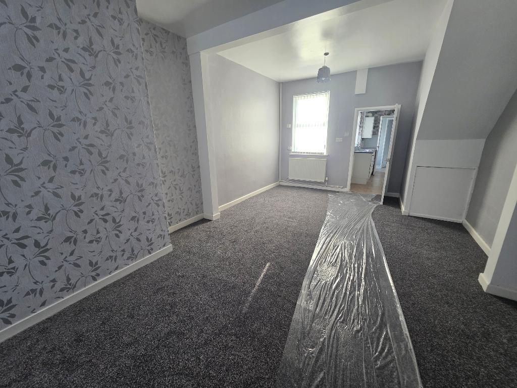 Property photo 3 of 9 Photo 3