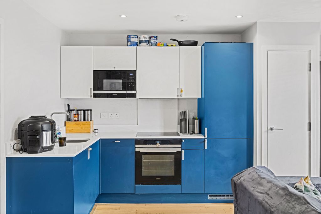 Property photo 3 of 13 Image1-6.Jpg