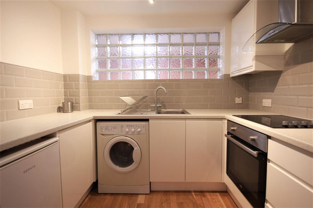 Property photo 2 of 8 Property Photo