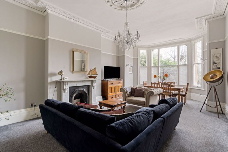 Property photo 3 of 19 Sitting Room