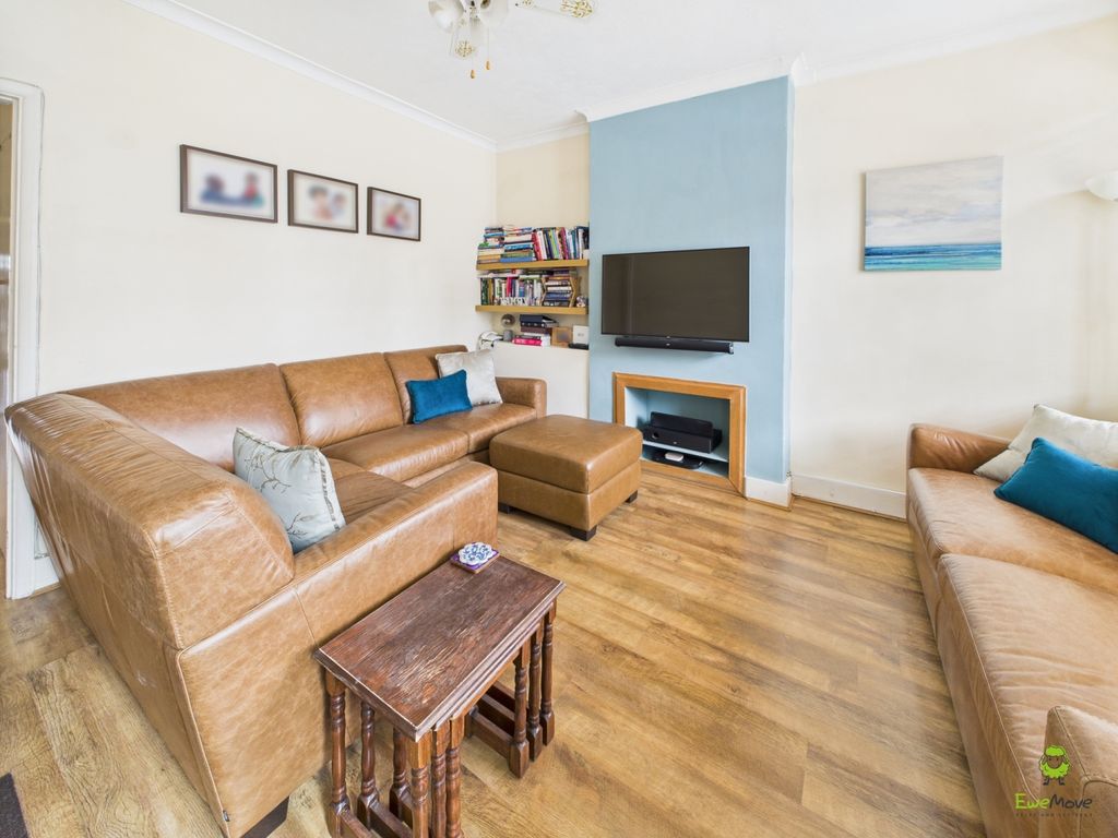 Property photo 2 of 17 Presented By Clinton At Ewemove Bexleyheath And Da