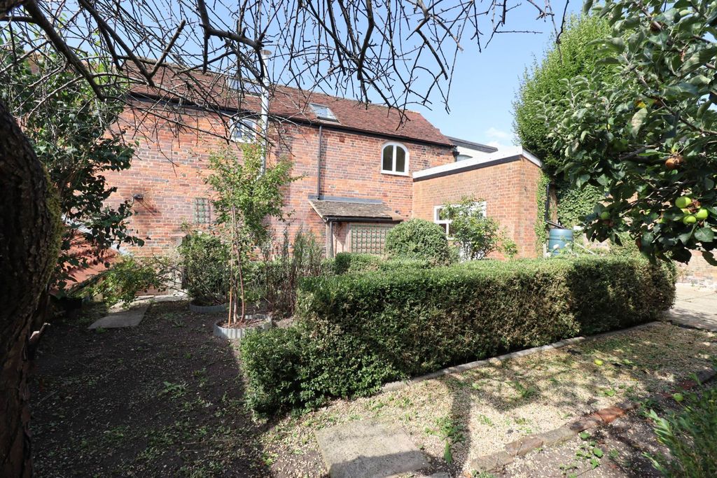 Additional image 18 of 3 bed town house for saleKingsbury Street, Marlborough SN8