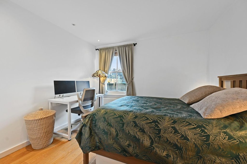 Property photo 2 of 11 Fbl - Lena Gardens - Bedrooma3 (1).Jpg