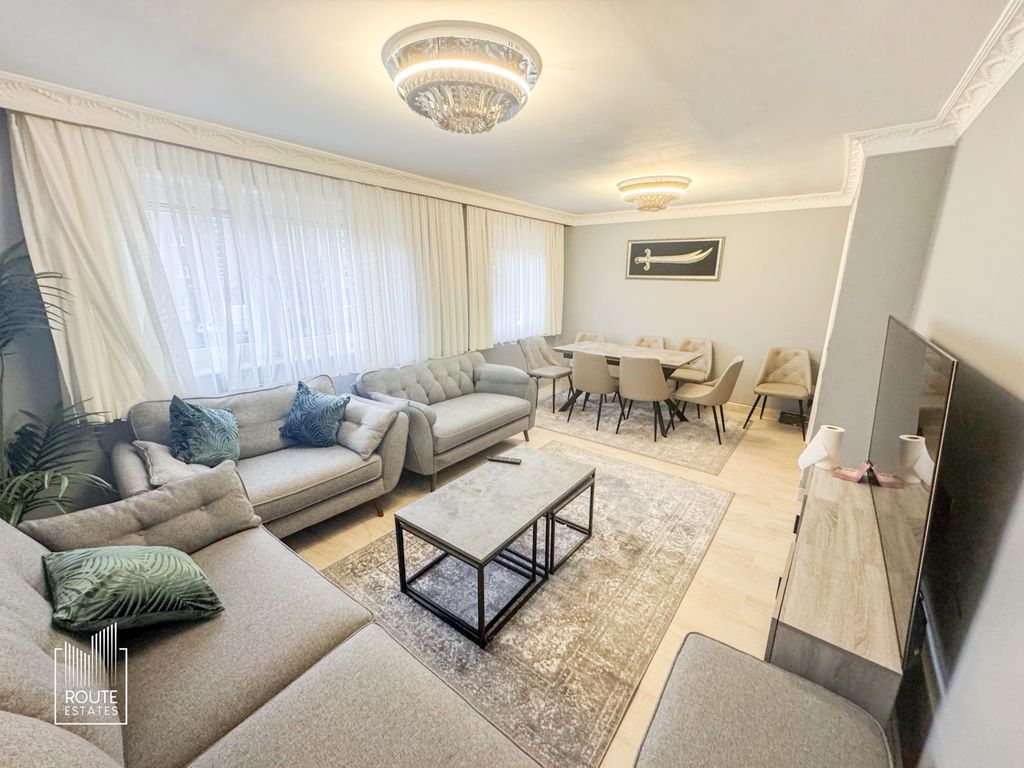 Property photo 3 of 11 Photo 3