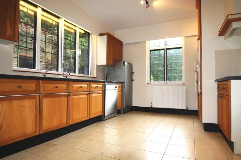 Property photo 3 of 13 Kitchen